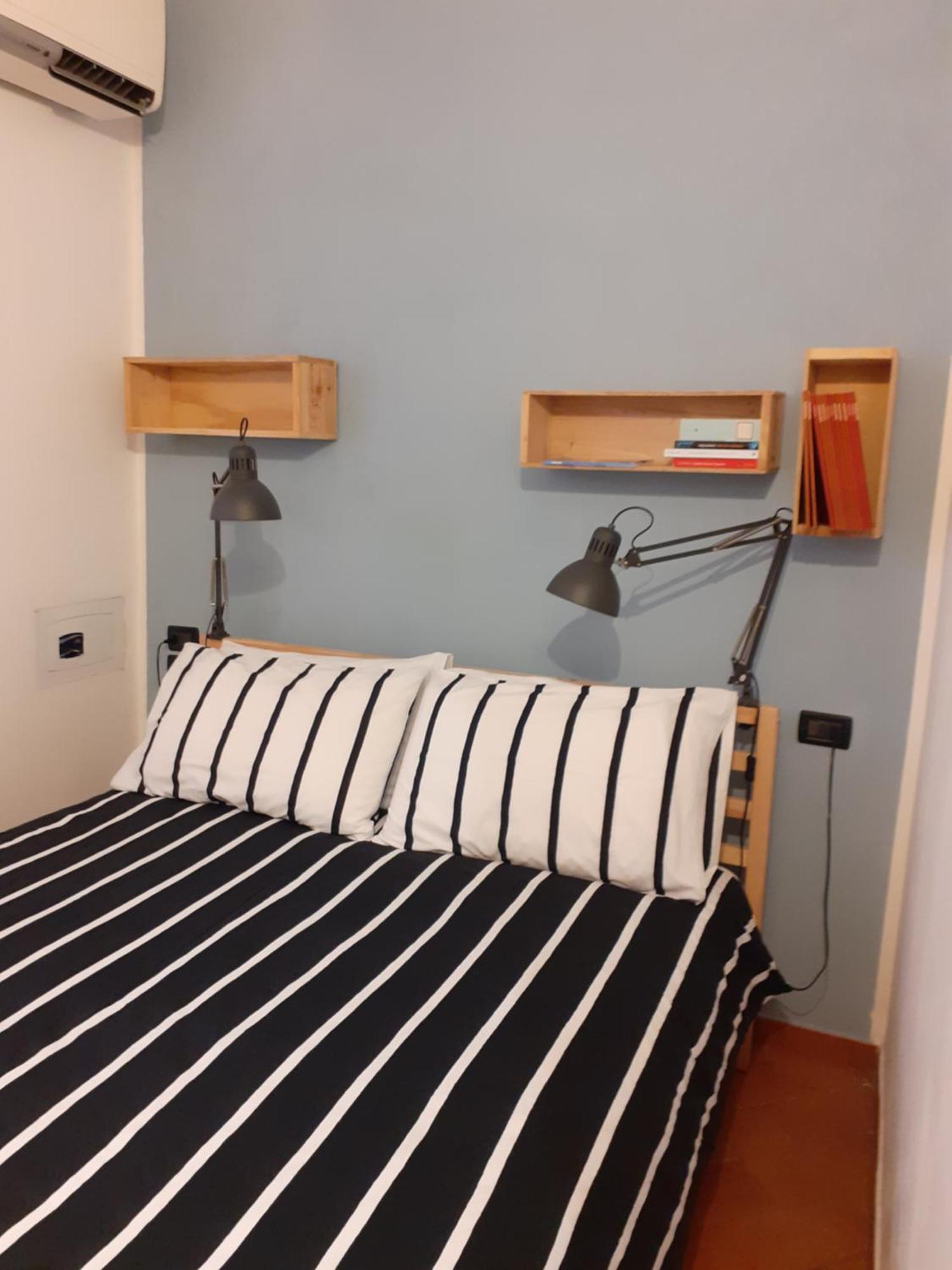 La Casa Sulla Vecchia Riva Daire Ferrara Oda fotoğraf